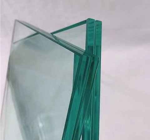 -2_0003_Laminated glass